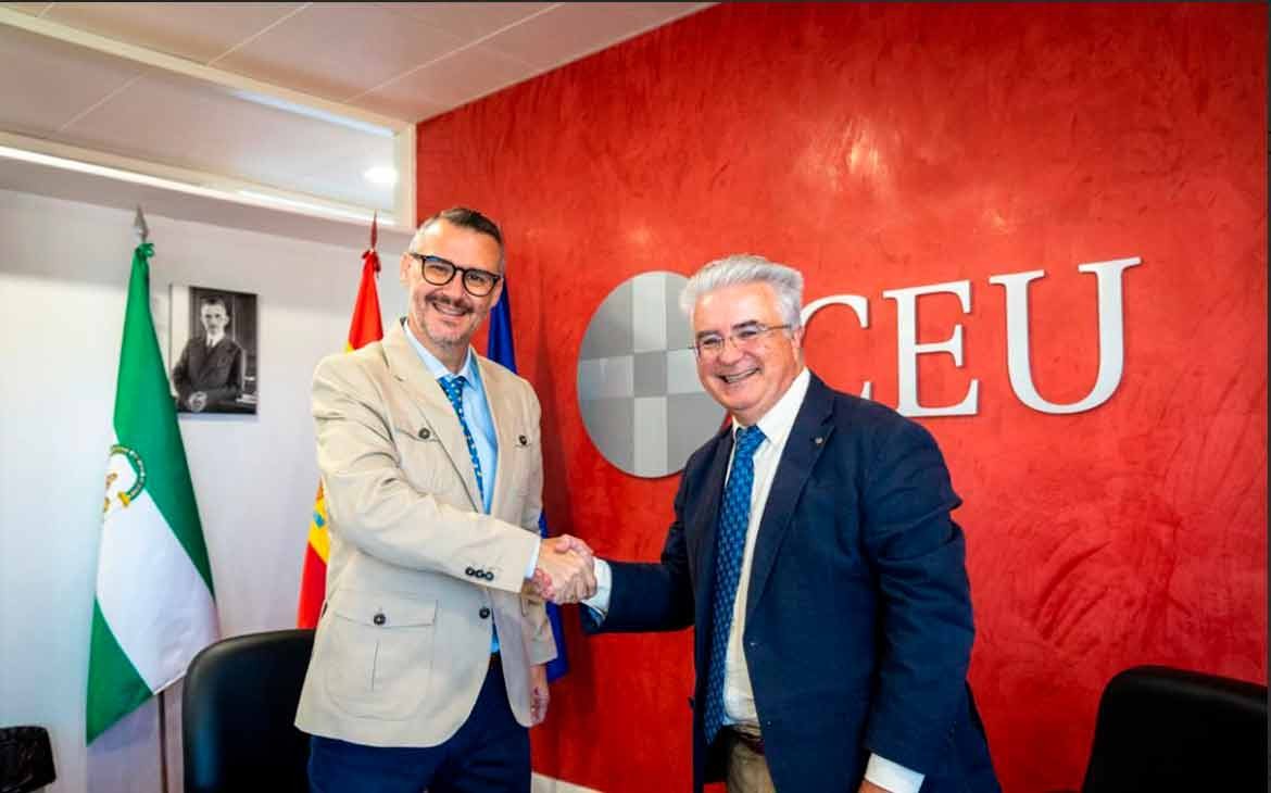convenio Grupo Guadalsalus y CEU Fernando III de formación de alumnado en centros de adicciones