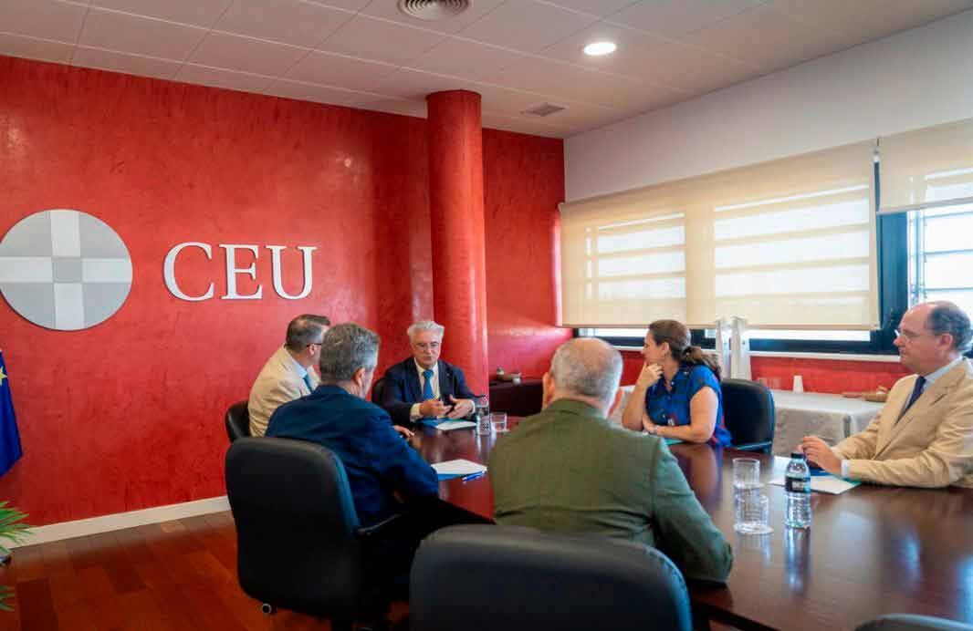Grupo Guadalsalus y la CEU Fernando III firman convenio de colaboración para formación de profesionales en adicciones